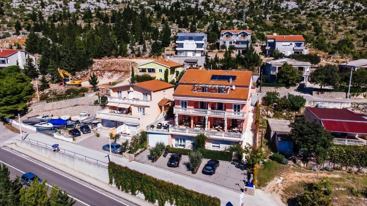 Apartments By The Sea Starigrad, Paklenica - 16421 외부 사진