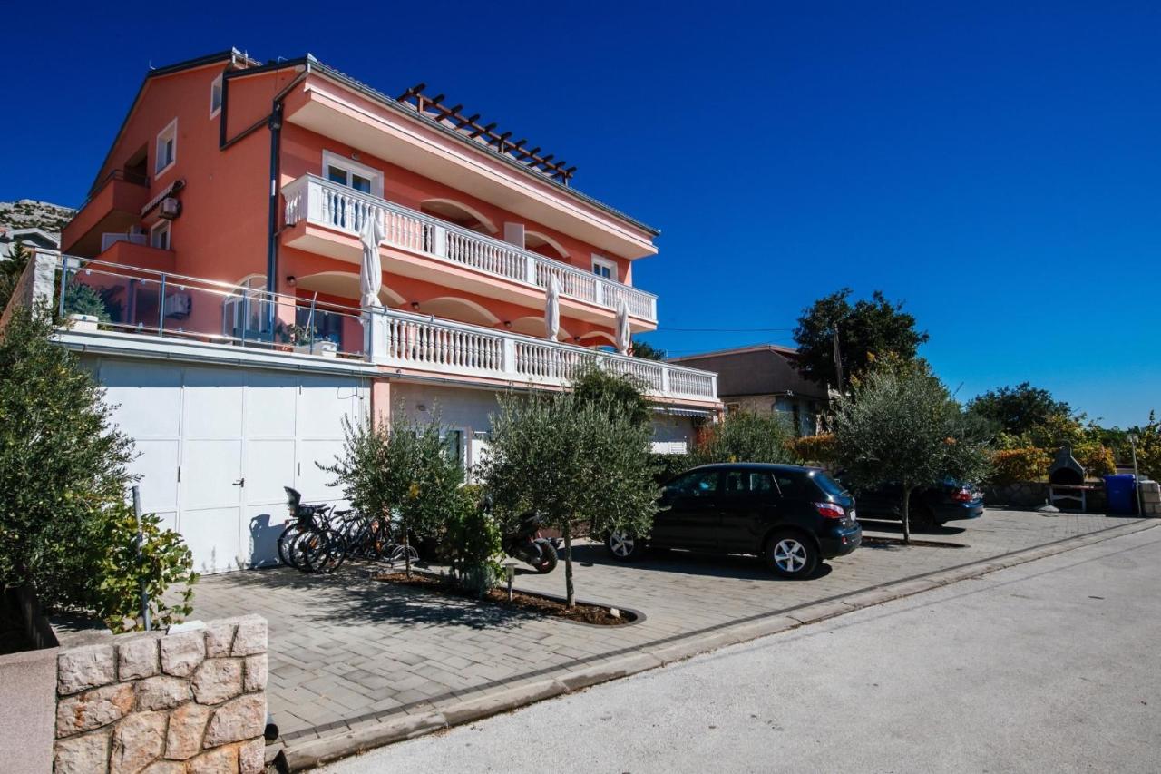 Apartments By The Sea Starigrad, Paklenica - 16421 외부 사진