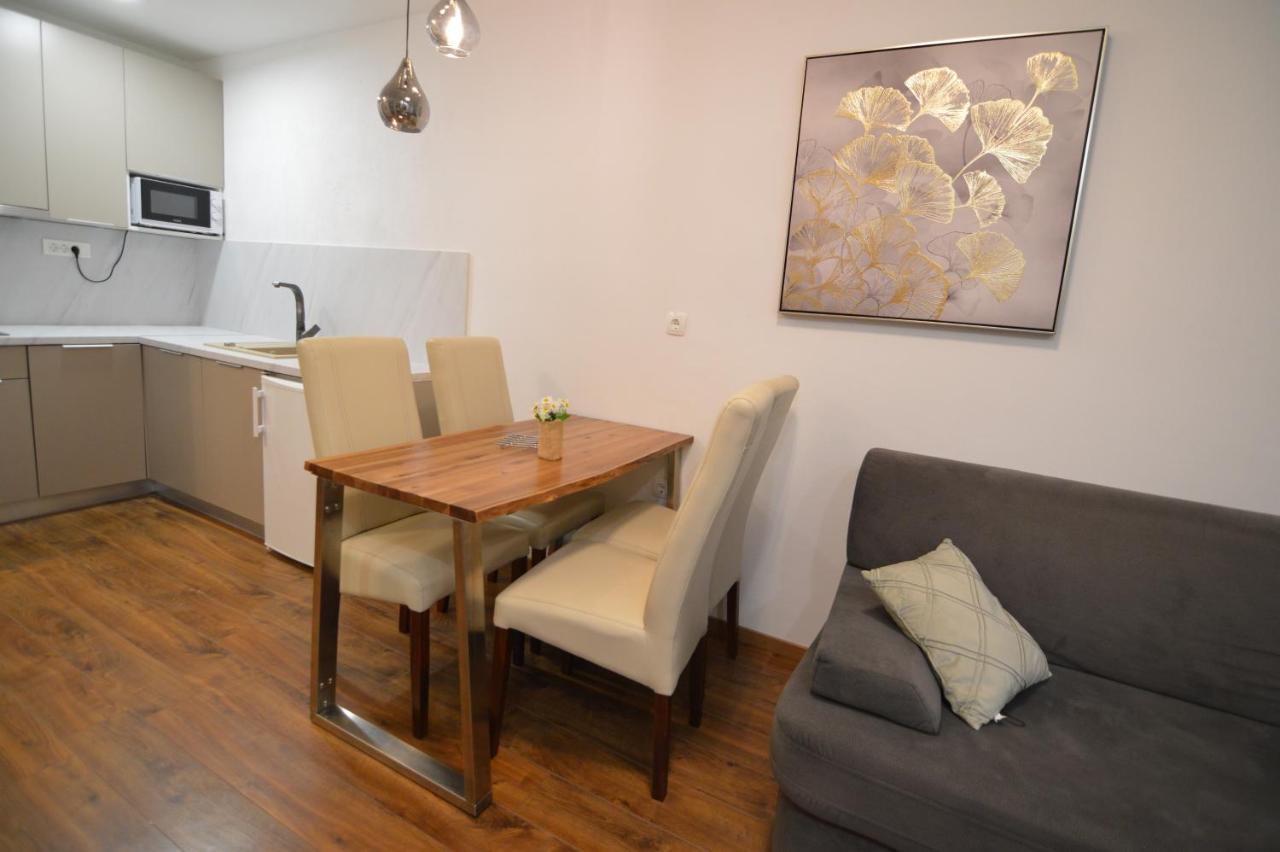 Apartments By The Sea Starigrad, Paklenica - 16421 외부 사진