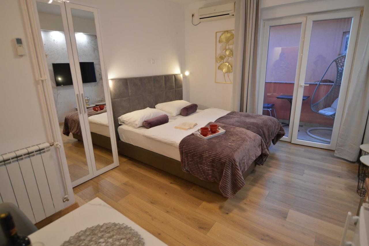 Apartments By The Sea Starigrad, Paklenica - 16421 외부 사진