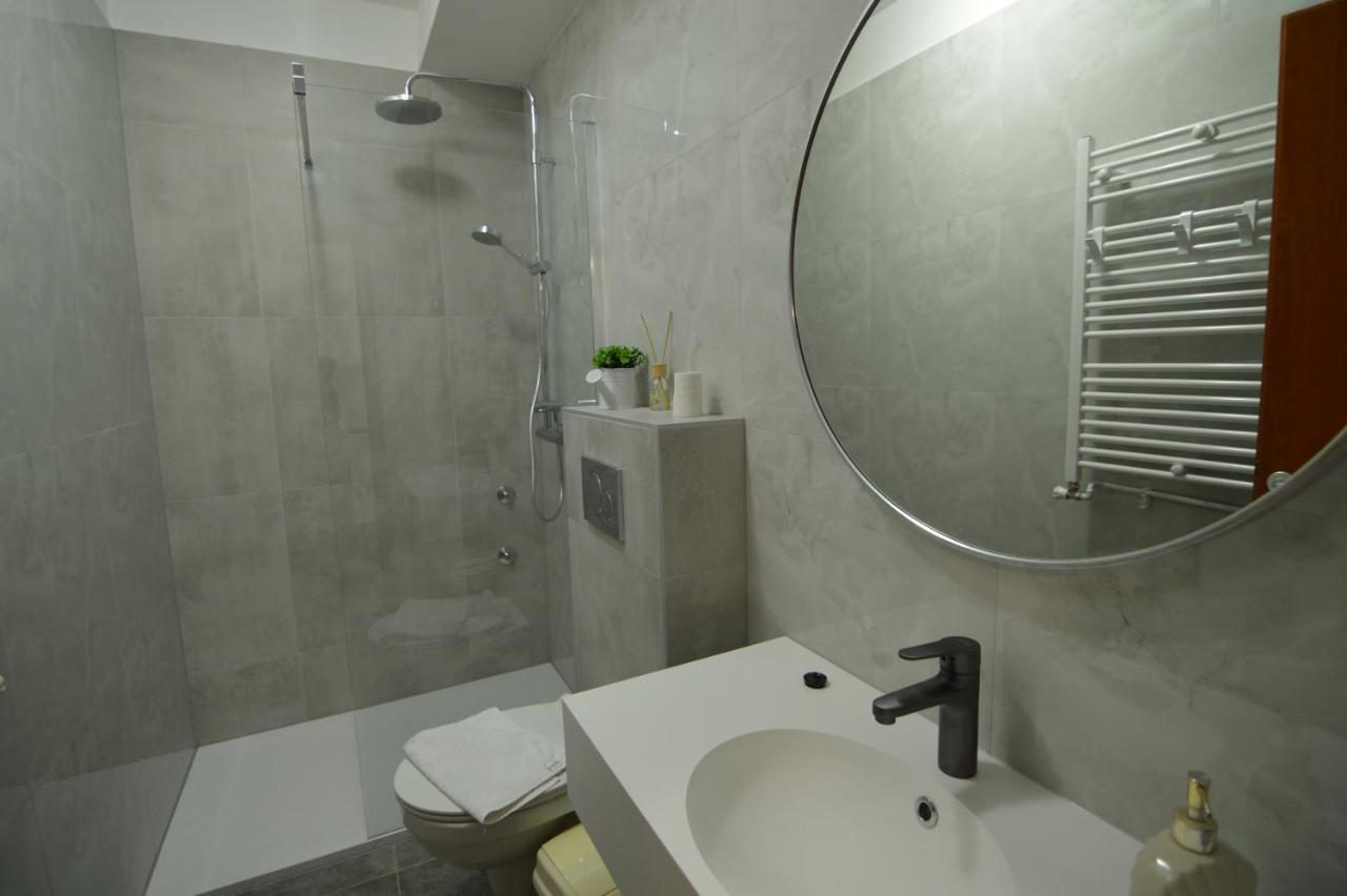 Apartments By The Sea Starigrad, Paklenica - 16421 외부 사진
