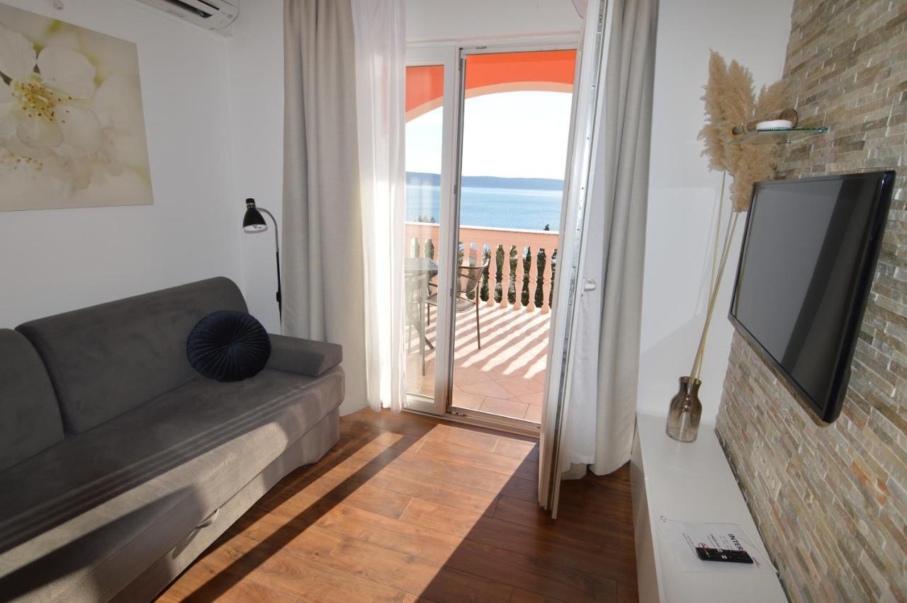 Apartments By The Sea Starigrad, Paklenica - 16421 외부 사진